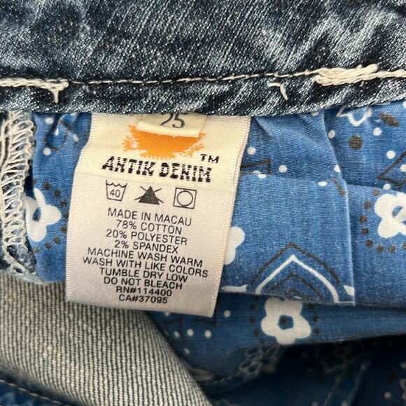 Women’s Anthropologie Antik Denim embroidered low rise flare leg jeans size 25 - Picture 8 of 9